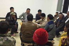 南方电网云南德宏芒海供电所配合政府开展农村新建房屋安全用电宣传
