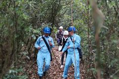 南方电网云南德宏供电局开展“走近南网人 感受电力美”巡线体验活动