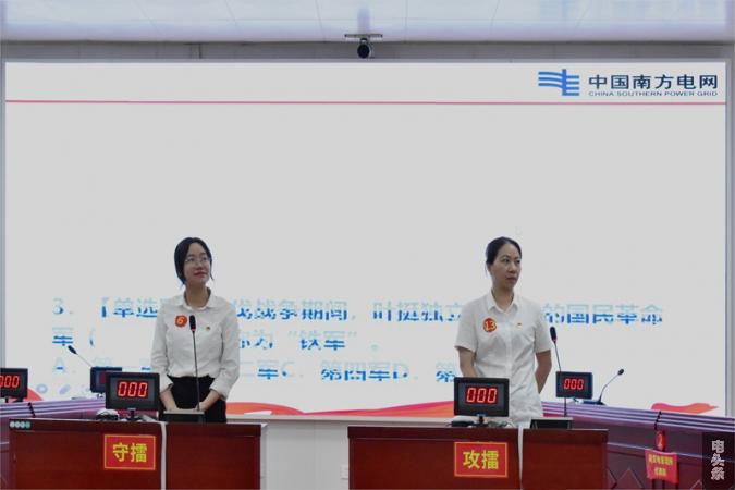 攻守双方比分紧咬，擂主争霸激烈角逐