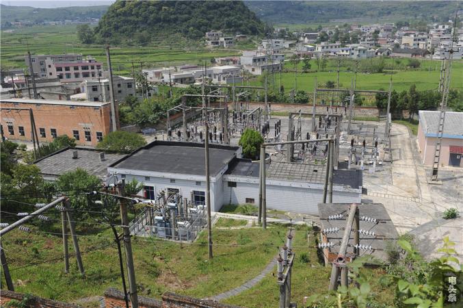 （003--1）安顺电网70年代后期建成投产的110千伏安顺变电站 - 副本